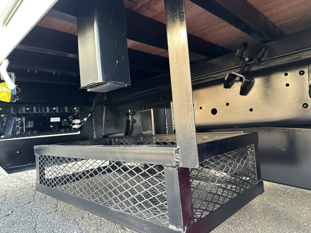 三菱ふそうファイターセルフクレーン3段増トン（6t・8t）[写真26]