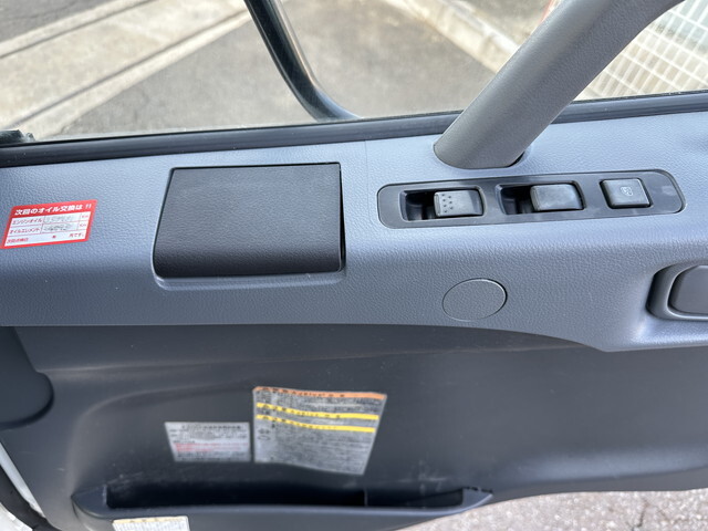 三菱ふそうファイターセルフクレーン3段増トン（6t・8t）[写真35]