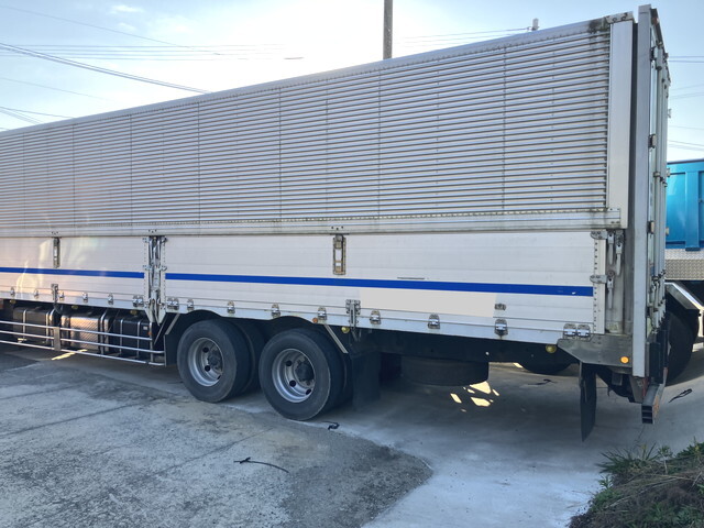 日野プロフィアアルミウイング大型（10t）[写真02]