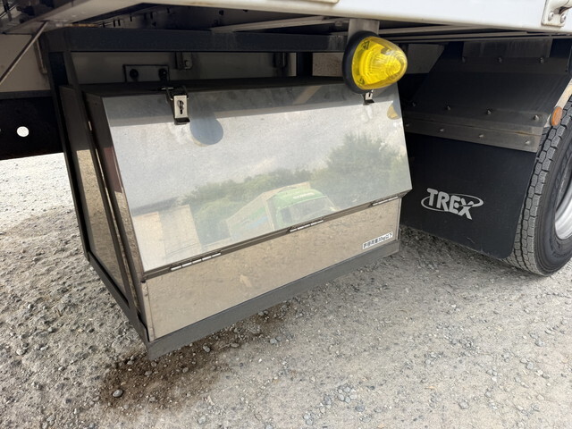 日野レンジャーアルミウイング中型（4t）[写真26]