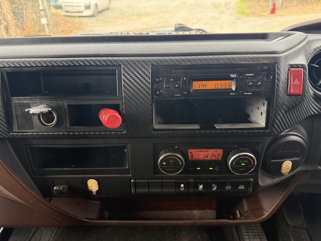 日野レンジャーアルミウイング中型（4t）[写真35]