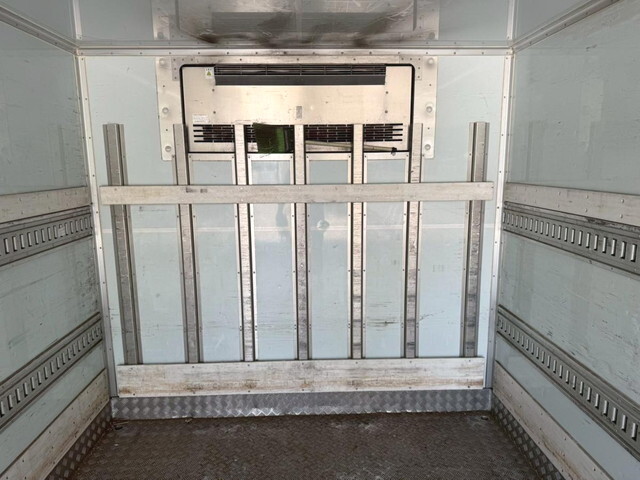 日野レンジャーアルミウイング中型（4t）[写真19]