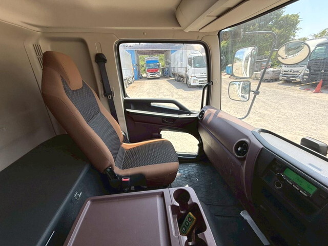 日野レンジャーアルミウイング中型（4t）[写真23]