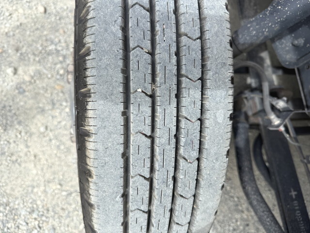 三菱ふそうキャンター平ボディ小型（2t・3t）[写真13]