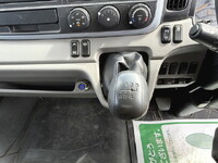 三菱ふそうキャンター平ボディ小型（2t・3t）[写真34]