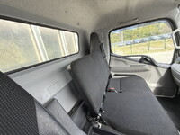 三菱ふそうキャンター平ボディ小型（2t・3t）[写真37]