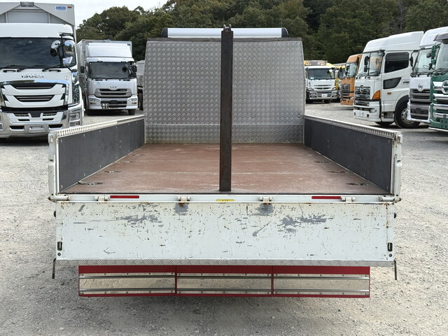 三菱ふそうキャンター平ボディ小型（2t・3t）[写真07]