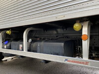 いすゞエルフアルミバン小型（2t・3t）[写真12]