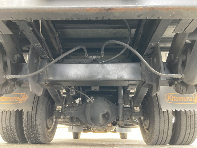 いすゞエルフアルミバン小型（2t・3t）[写真12]