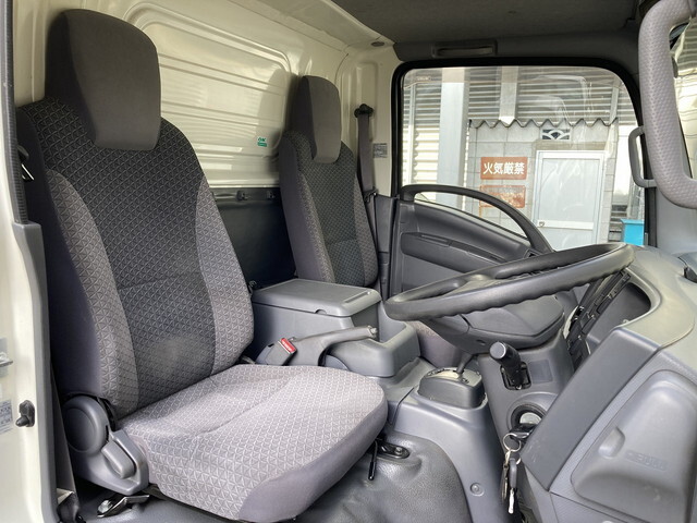 いすゞエルフアルミバン小型（2t・3t）[写真15]