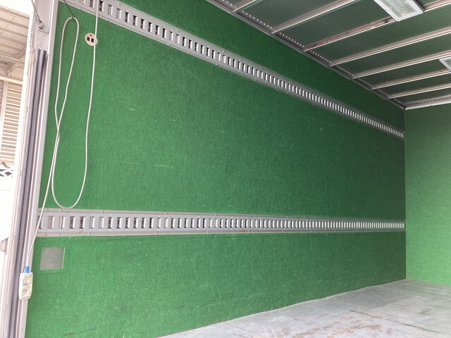 いすゞエルフアルミバン小型（2t・3t）[写真22]