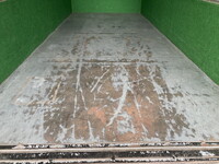 いすゞエルフアルミバン小型（2t・3t）[写真25]