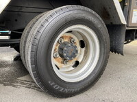 いすゞエルフアルミバン小型（2t・3t）[写真32]