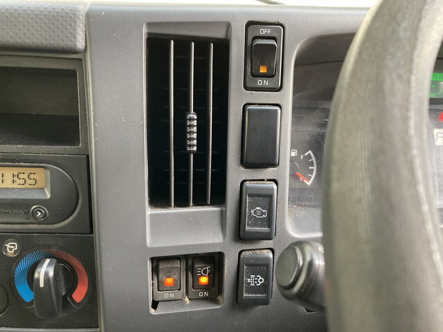 いすゞエルフアルミバン小型（2t・3t）[写真33]