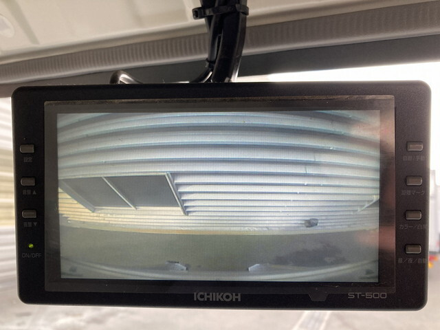 いすゞエルフアルミバン小型（2t・3t）[写真35]