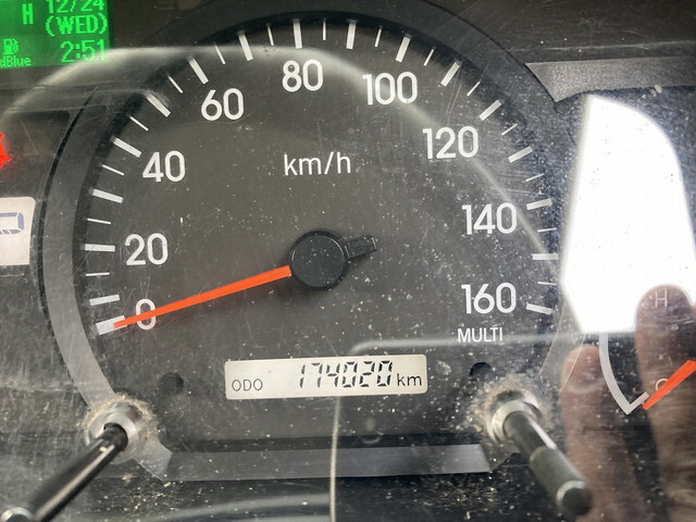 いすゞエルフアルミバン小型（2t・3t）[写真38]