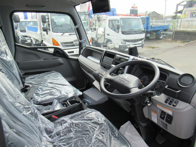 三菱ふそうキャンタークレーン4段小型（2t・3t）[写真25]