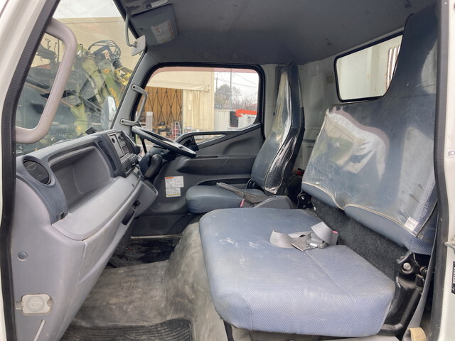 三菱ふそうキャンターダンプ小型（2t・3t）[写真28]