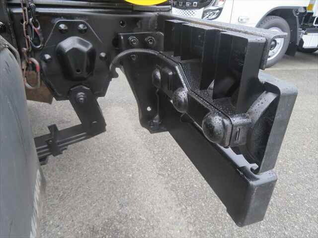 いすゞエルフコンテナ専用車小型（2t・3t）[写真15]