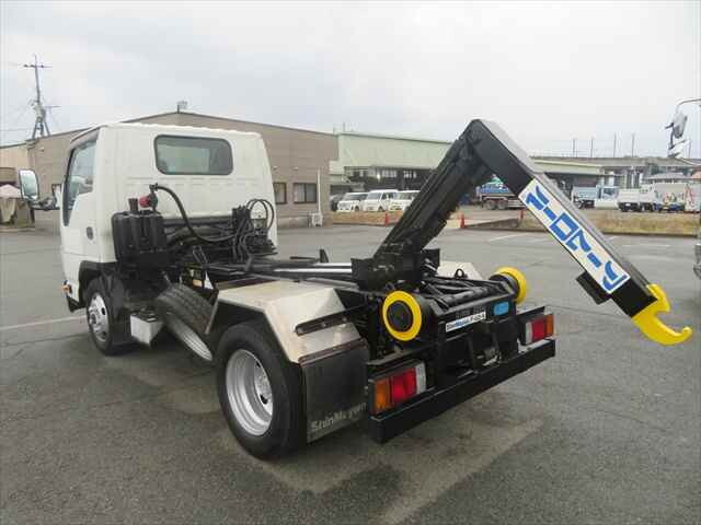 いすゞエルフコンテナ専用車小型（2t・3t）[写真21]