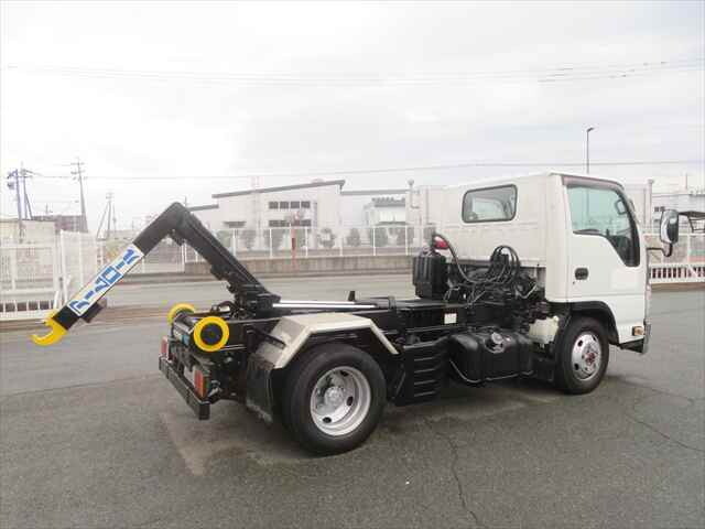 いすゞエルフコンテナ専用車小型（2t・3t）[写真22]