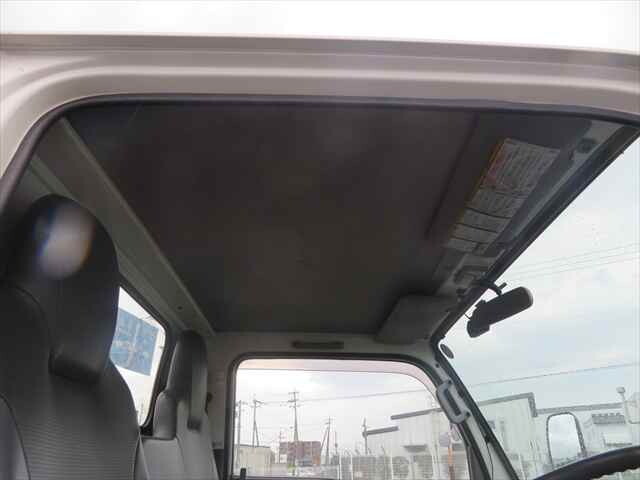 いすゞエルフコンテナ専用車小型（2t・3t）[写真28]