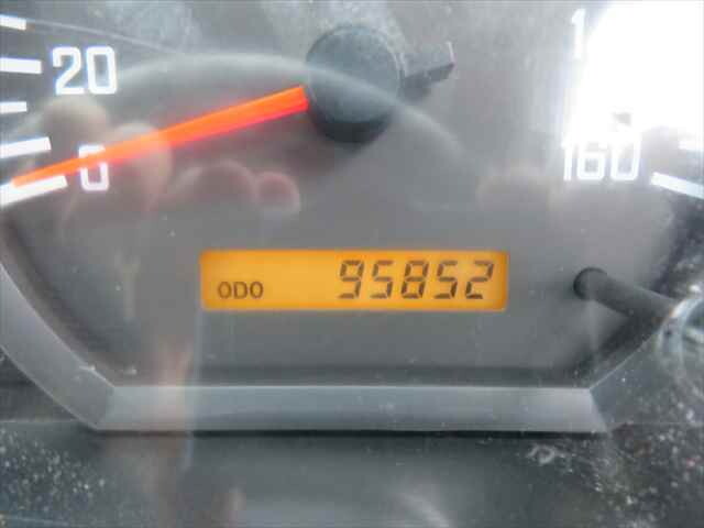 いすゞエルフコンテナ専用車小型（2t・3t）[写真33]