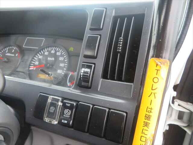 いすゞエルフコンテナ専用車小型（2t・3t）[写真37]