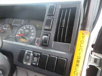 いすゞエルフコンテナ専用車小型（2t・3t）[写真38]