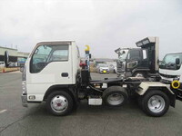 いすゞエルフコンテナ専用車小型（2t・3t）[写真07]