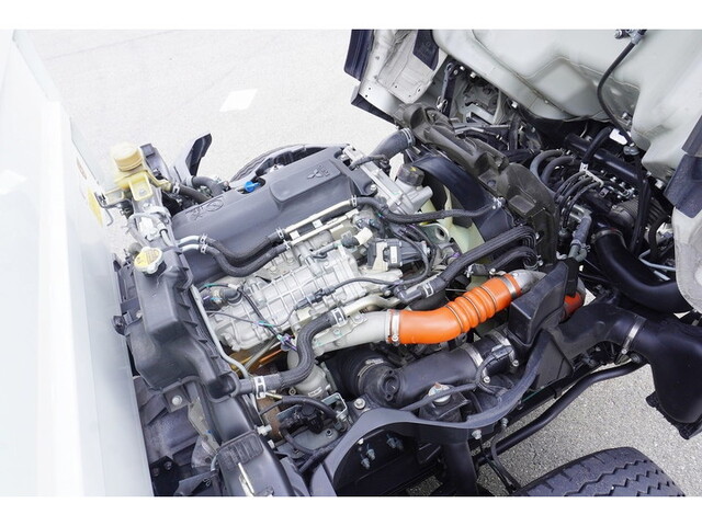三菱ふそうキャンターダンプ小型（2t・3t）[写真15]