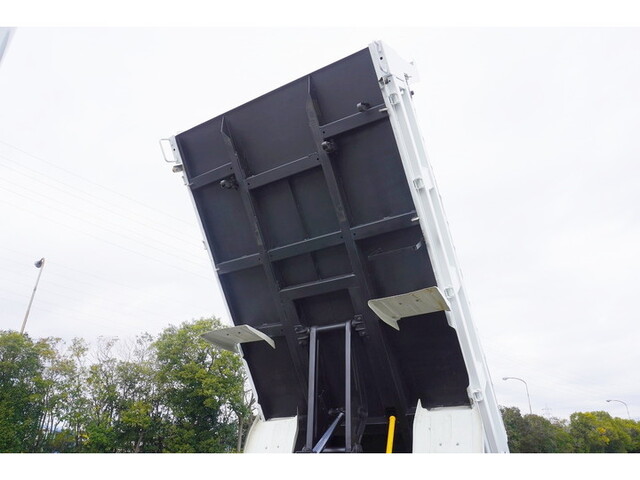 三菱ふそうキャンターダンプ小型（2t・3t）[写真18]