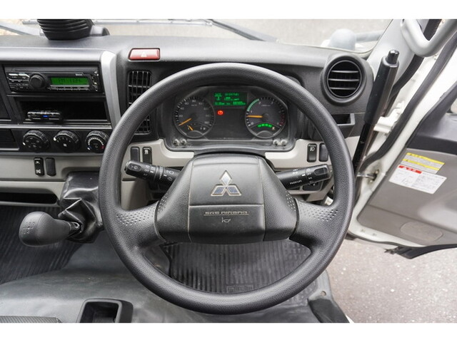 三菱ふそうキャンターダンプ小型（2t・3t）[写真28]