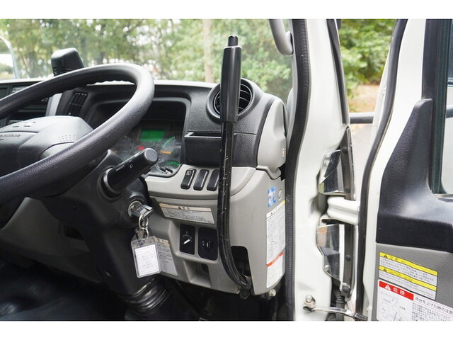 三菱ふそうキャンターダンプ小型（2t・3t）[写真30]