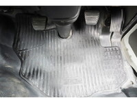 三菱ふそうキャンターダンプ小型（2t・3t）[写真32]