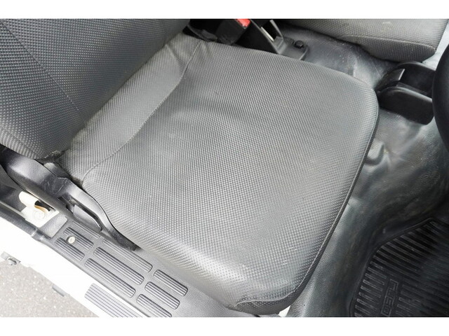 三菱ふそうキャンターダンプ小型（2t・3t）[写真37]