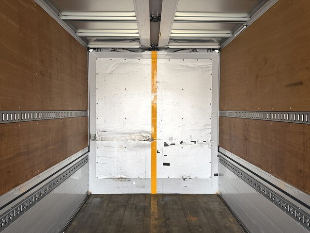 日野プロフィアアルミウイング大型（10t）[写真12]