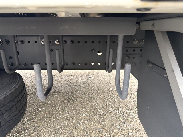 日野プロフィアアルミウイング大型（10t）[写真23]