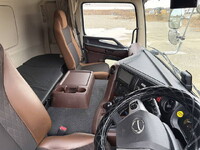 日野プロフィアアルミウイング大型（10t）[写真32]