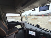 日野プロフィアアルミウイング大型（10t）[写真39]