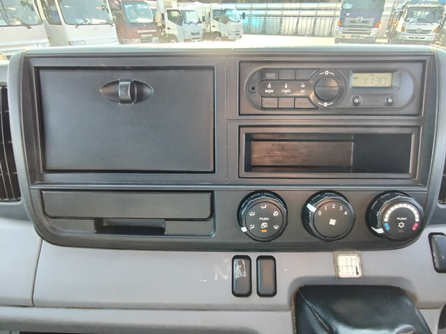 三菱ふそうキャンターダンプ小型（2t・3t）[写真26]