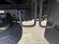 いすゞギガ平ボディ大型（10t）[写真29]