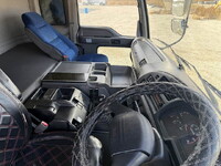 いすゞギガ平ボディ大型（10t）[写真35]