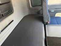 いすゞギガ平ボディ大型（10t）[写真40]