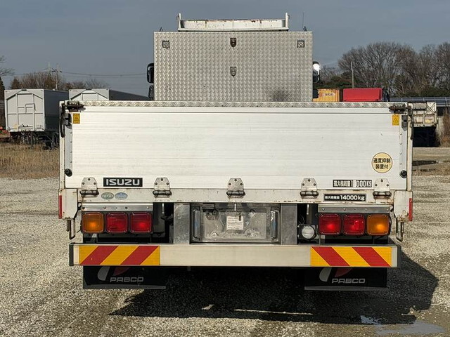 いすゞギガ平ボディ大型（10t）[写真07]