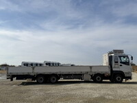 いすゞギガ平ボディ大型（10t）[写真09]