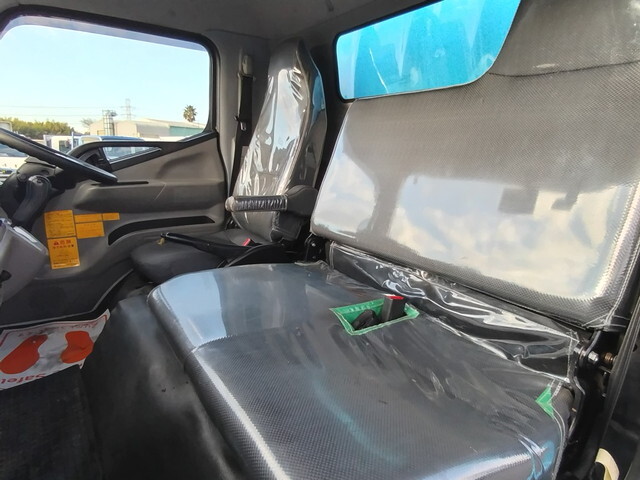 三菱ふそうキャンターパッカー車（塵芥車）小型（2t・3t）[写真24]
