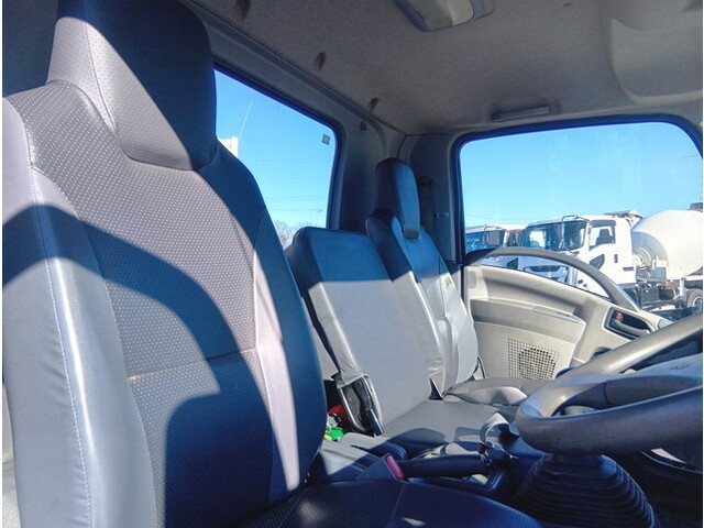 いすゞフォワードクレーン4段中型（4t）[写真23]