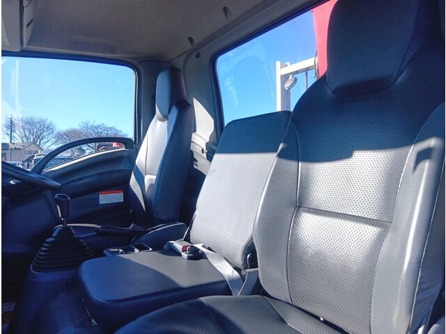 いすゞフォワードクレーン4段中型（4t）[写真24]