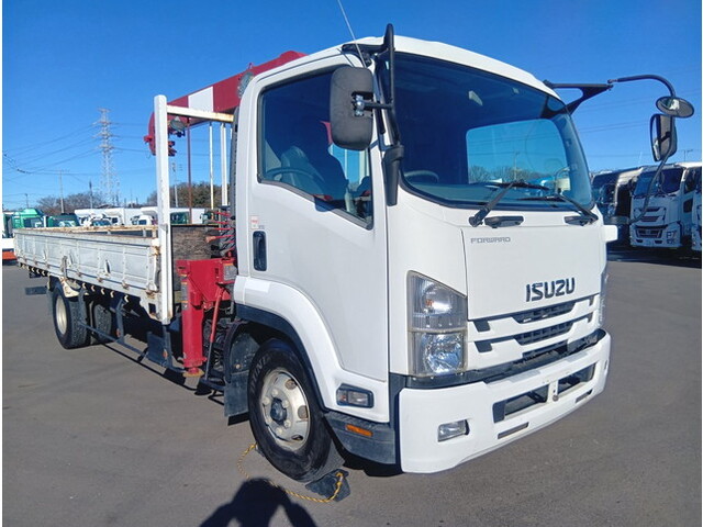 いすゞフォワードクレーン4段中型（4t）[写真03]